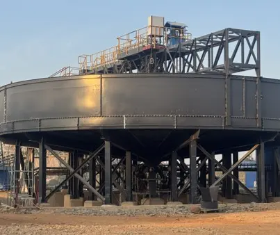 Installation of Pre-Leach Thickener